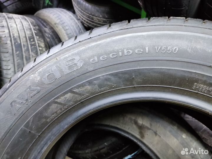 Yokohama AVS Decibel V550 235/60 R16