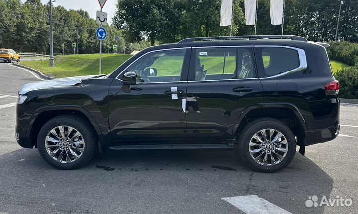 Toyota Land Cruiser 3.3 AT, 2024, 10 км