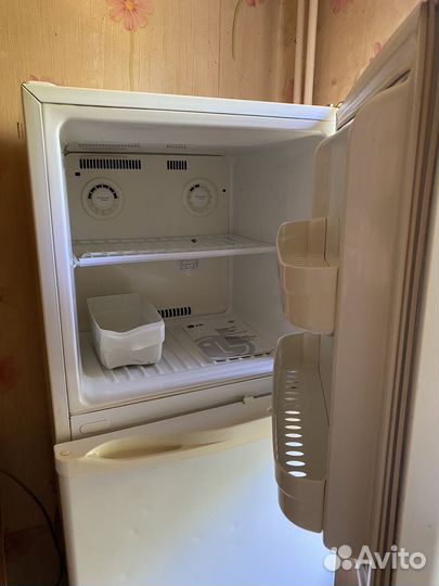 Холодильник LG
