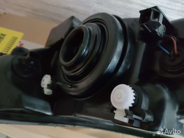 Фара правая chevrolet cruze