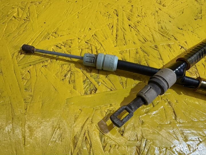 Левый трос ручника Jaguar XF X250