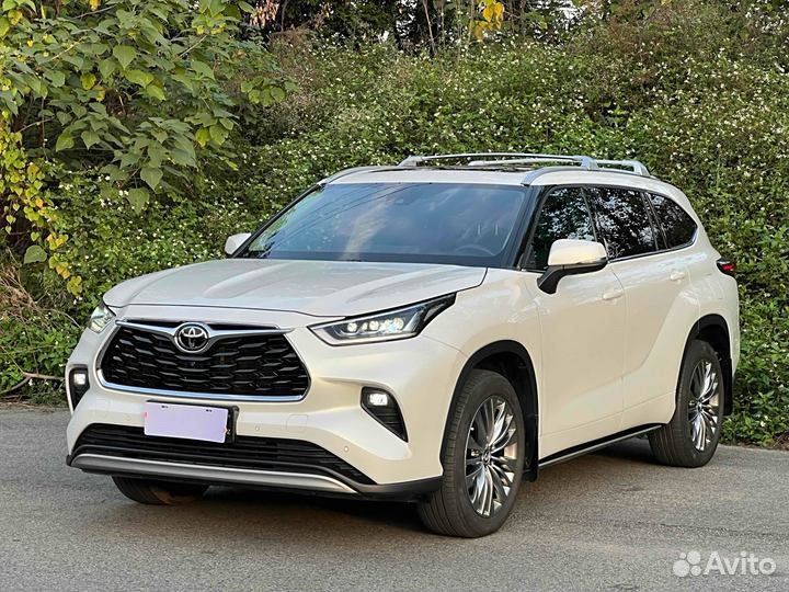 Toyota Highlander 2.0 AT, 2022, 39 000 км