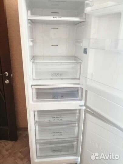 Продам холодильник Самсунг