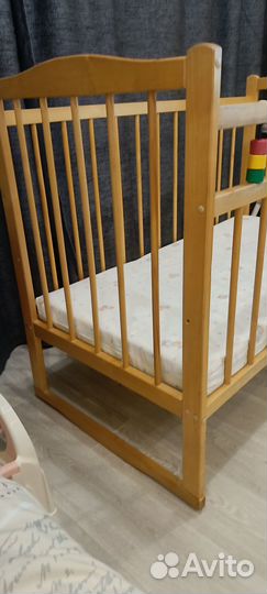 Детская кроватка