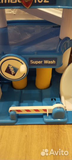 Игрушка парковка двухуровневая