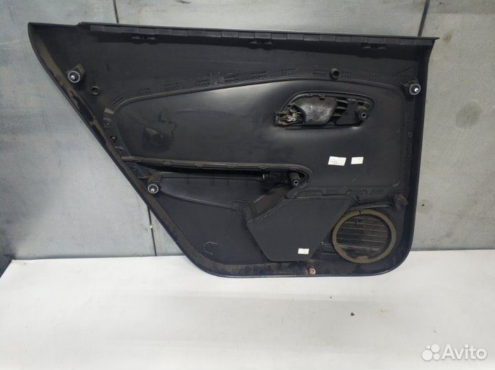 Обшивка двери задняя правая Volkswagen Polo 2011