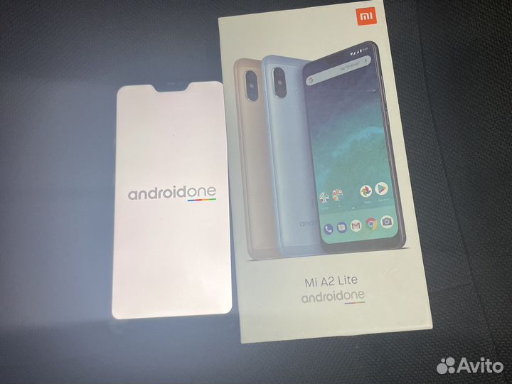 Телефон Xiaomi mi A2Lite 3/32gb