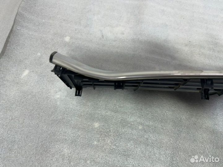 Накладка бампера задняя Lexus Lx570 2015