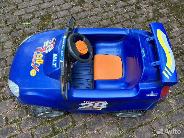 Детский автомобиль на аккумуляторе