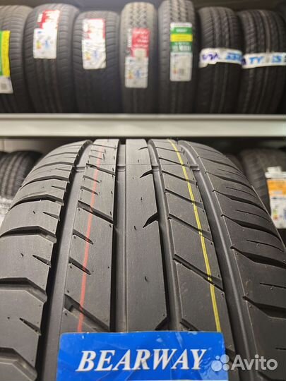 Bearway BW118 235/40 R19 141T