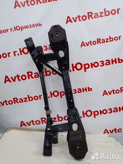 Подрамник задний Ford Focus 2