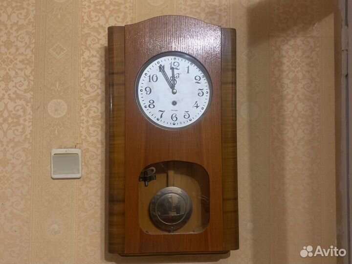 Часы с маятником СССР