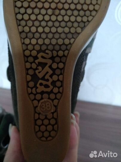 Сникерсы женские