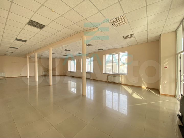 Площадь 148 кв.м. на 1 этаже Торговом Центре