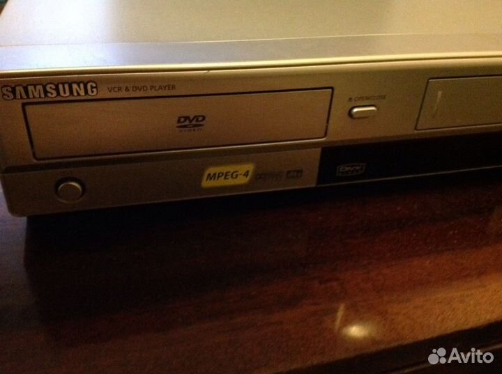 DVD/VHS-плеер Samsung DVD-V5600 Pioneer PL-1200А