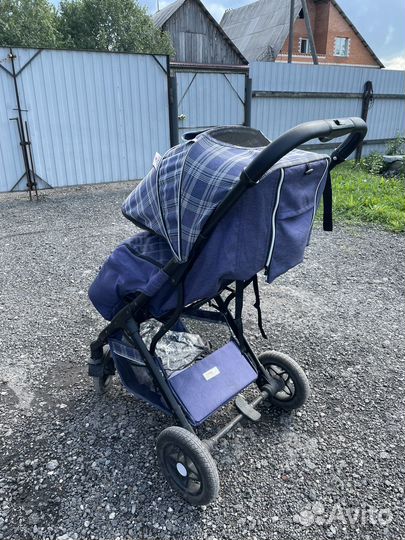 Прогулочная коляска