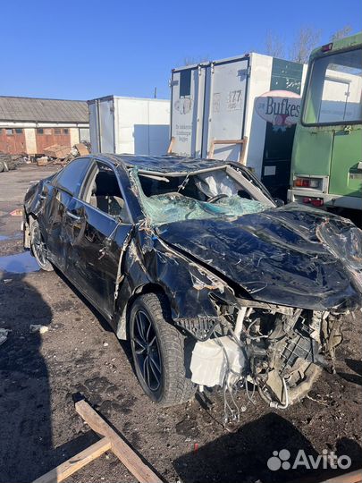 Toyota Camry 2.5 AT, 2017, битый, 100 000 км