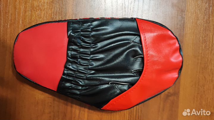 Лапа и шлем для единоборств