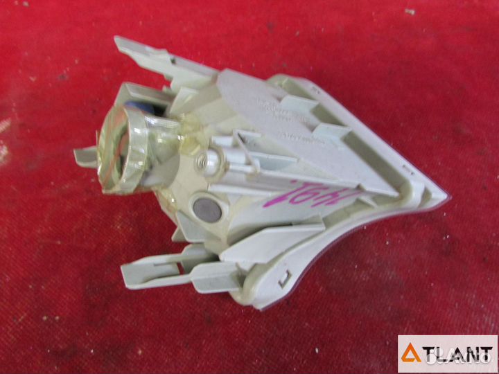 Повторитель бамперный левый toyota prius