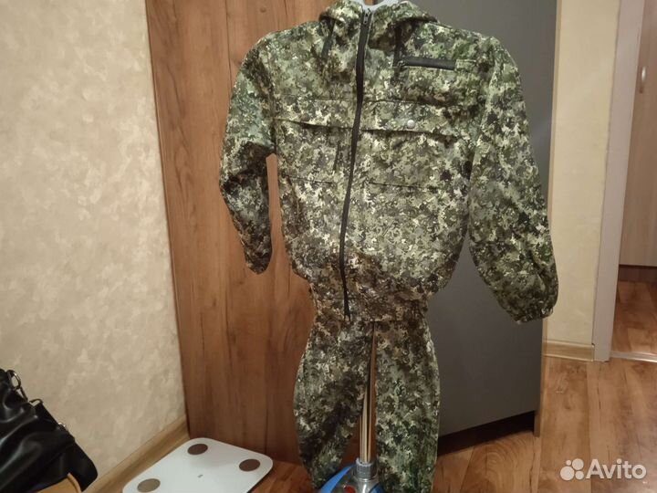 Костюм на 7-9 лет