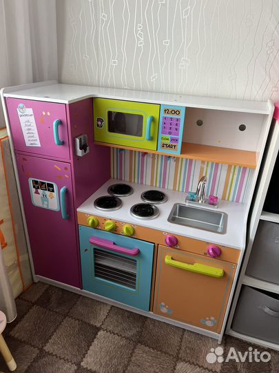 Детская деревянная кухня