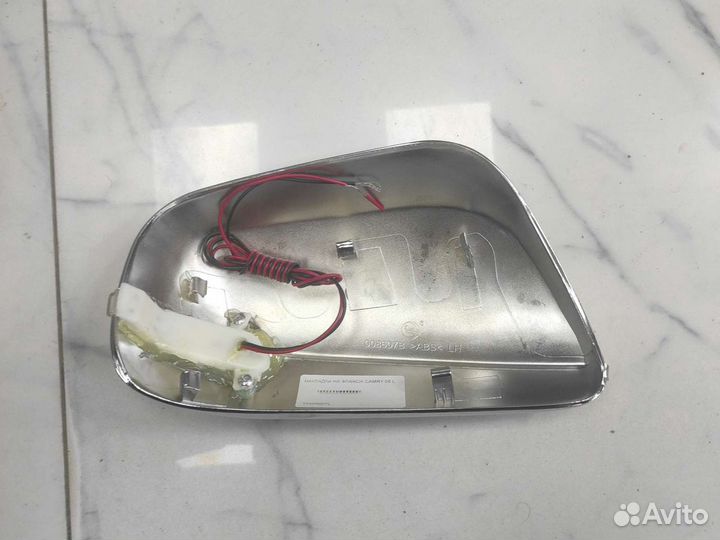 Накладка бокового зеркала Toyota Camry V40 левая