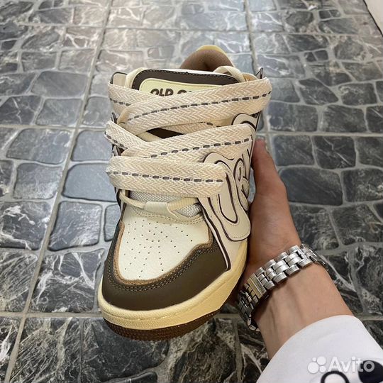 OLD order skater/001