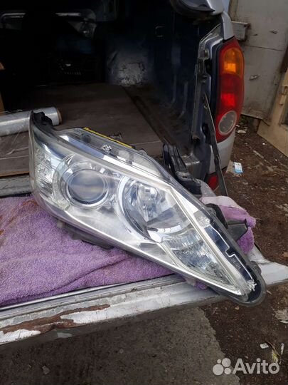 Фары на toyota camry 50