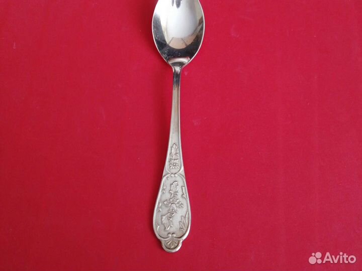 Чайные ложки мельхиор 6штук. Ложки и вилки столов