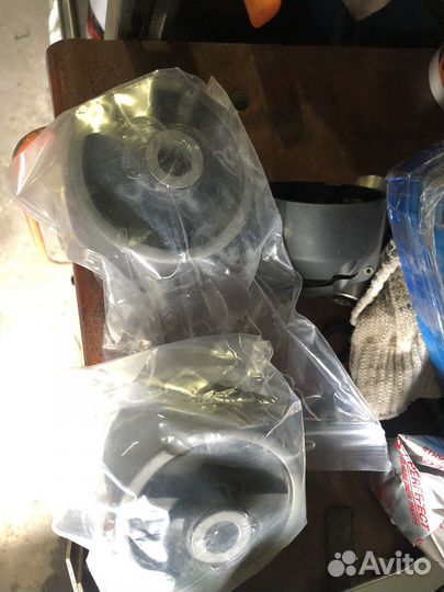 Сайлентблоки переднего рычага nissan murano Z52