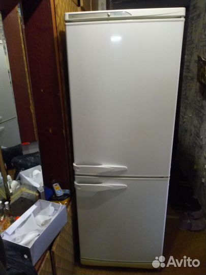 Холодильник, б/у stinol