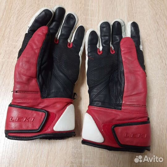 Горнолыжные перчатки leki