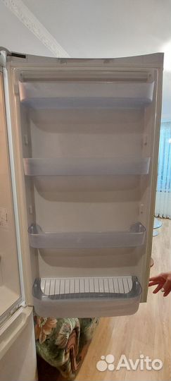 Холодильник бу indesit