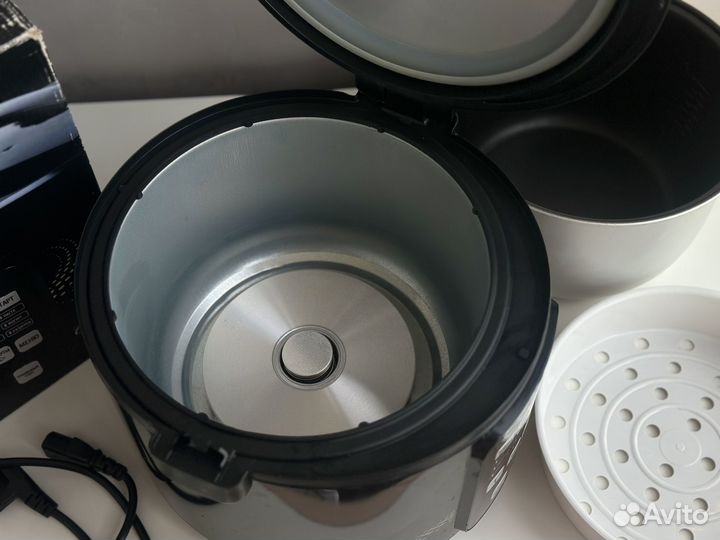 Мультиварка Polaris PMC 0567AD Golden Rush