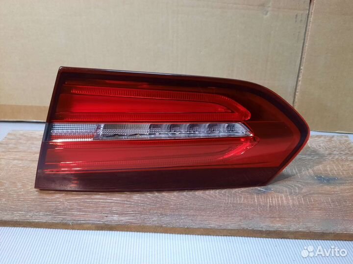 Фонарь задней крышки багажника правый glc coupe