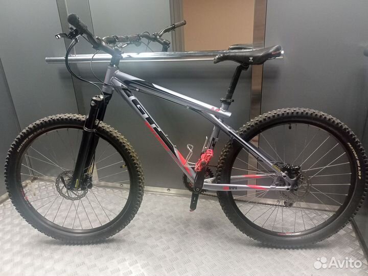 Велосипед GT Avalanche 1.0 Deore LX