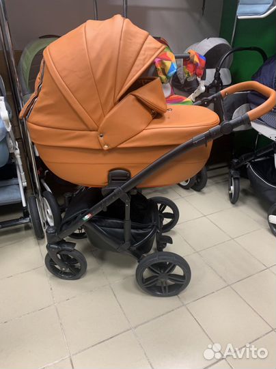 Коляска на гарантии Riko