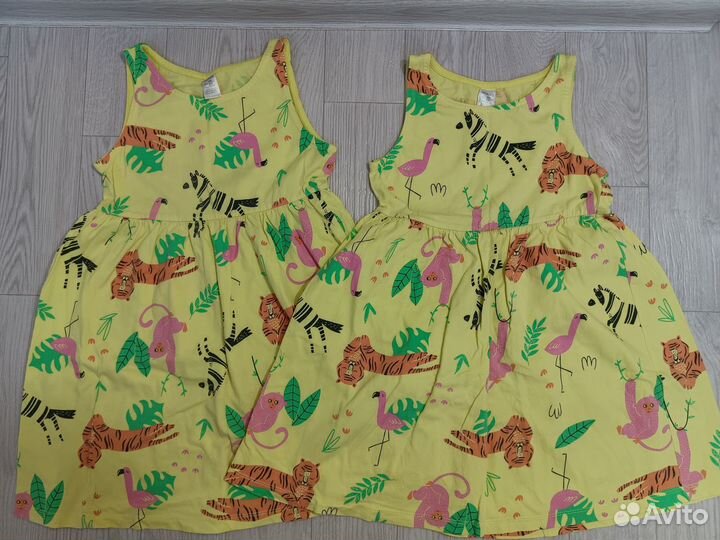 Одежда для девочек двойняшек 110-116 пакетом