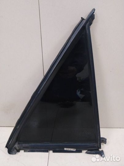 Стекло двери задней правой форточка Mercedes-Benz