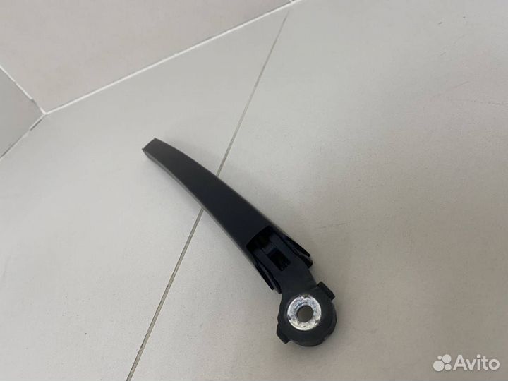 Поводок стеклоочистителя задний Volkswagen Tiguan