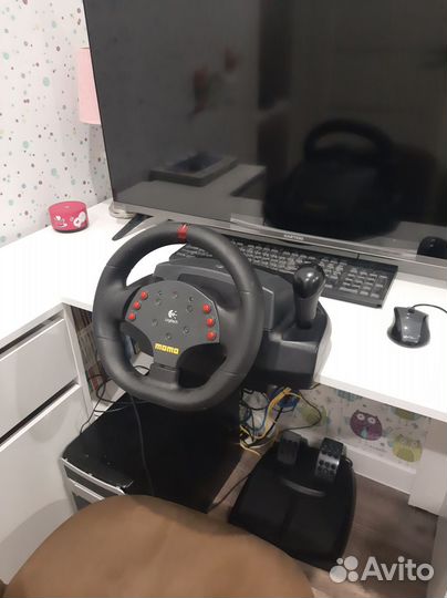 Игровой руль logitech momo racing