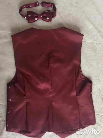 Жилет и бабочка, 7 лет