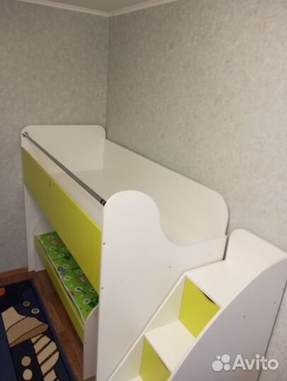 Детская двухярусная кровать