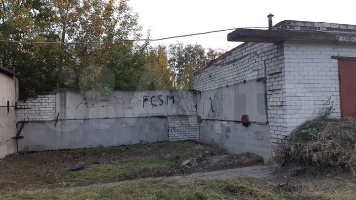 Гараж, > 30 м²