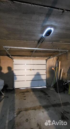 Секционные ворота