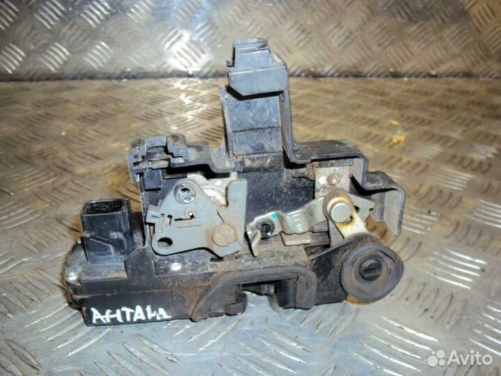 Замок двери Antara/Captiva зад. L Б\У (арт. 96624249)