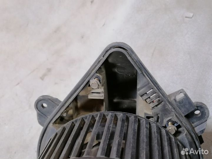 Моторчик отопителя Citroen Xsara 2000-2005