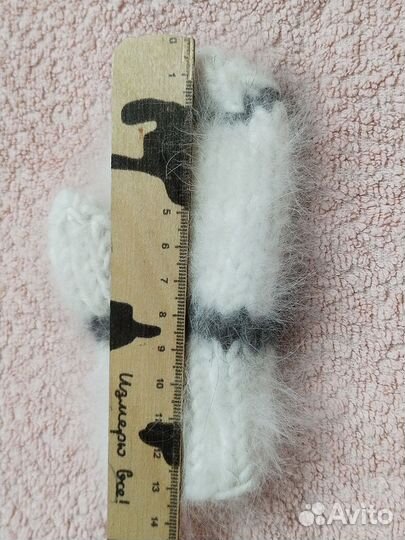 Две пары пуховых варежек