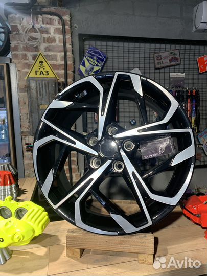 Литые диски R17 5x114.3