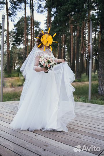 Свадебное платье